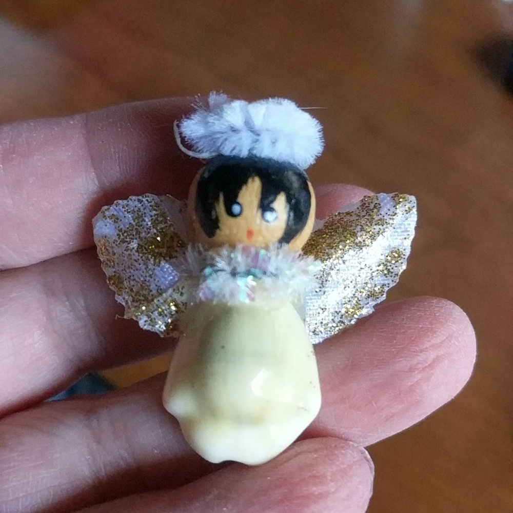 Angel Pin - Picture 2 of 3